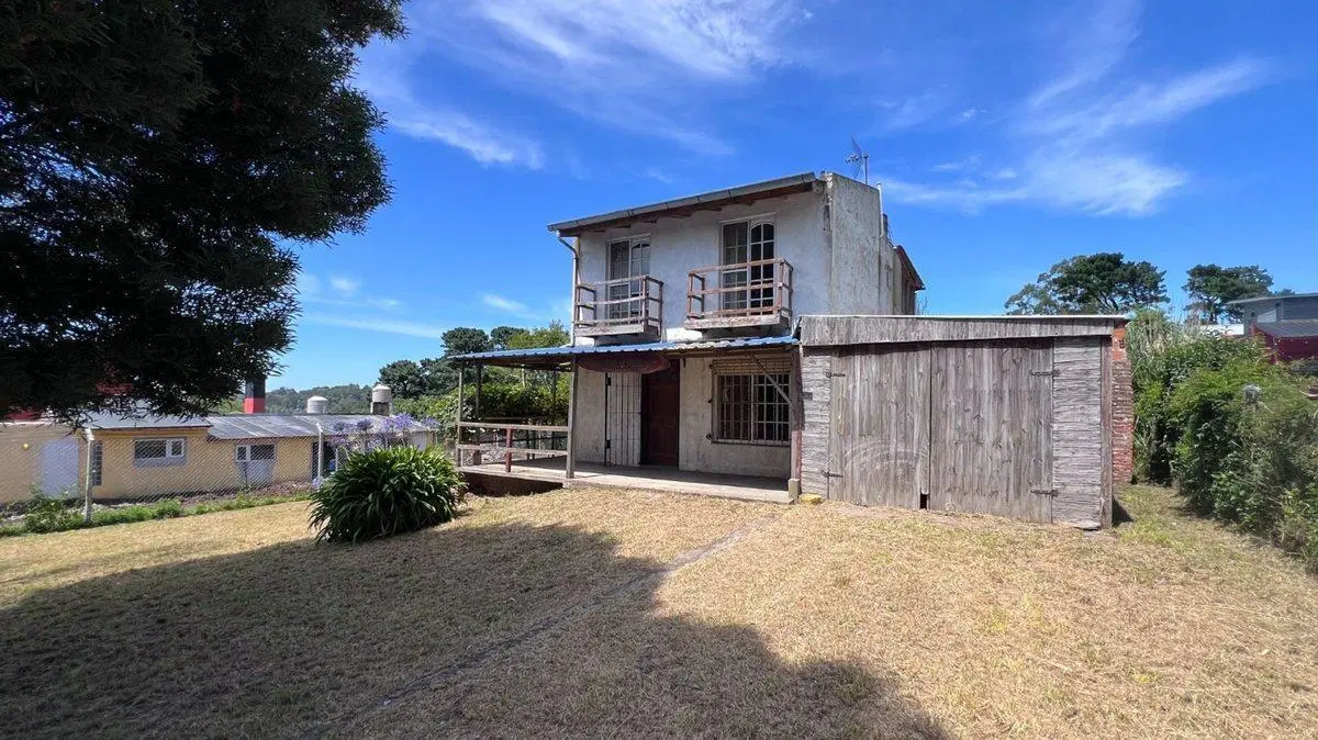 VENTA CASA 4 AMBIENTES CON PILETA EN SIERRA MDP 3