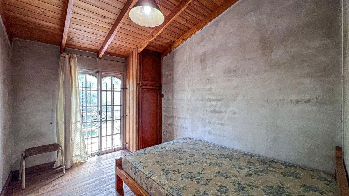 VENTA CASA 4 AMBIENTES CON PILETA EN SIERRA MDP 8