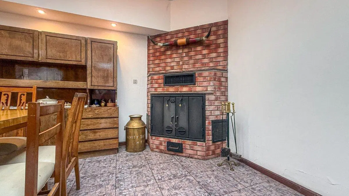 VENTA CASA 5 AMBIENTES PARQUE Y QUINCHO EN CAMET 4
