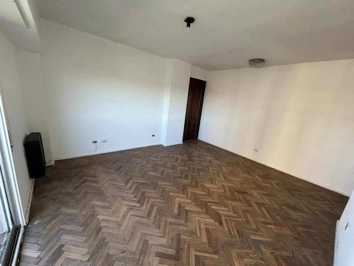 VENTA DPTO 2 AMBIENTES FRENTE SARMIENTO COCHERA 3