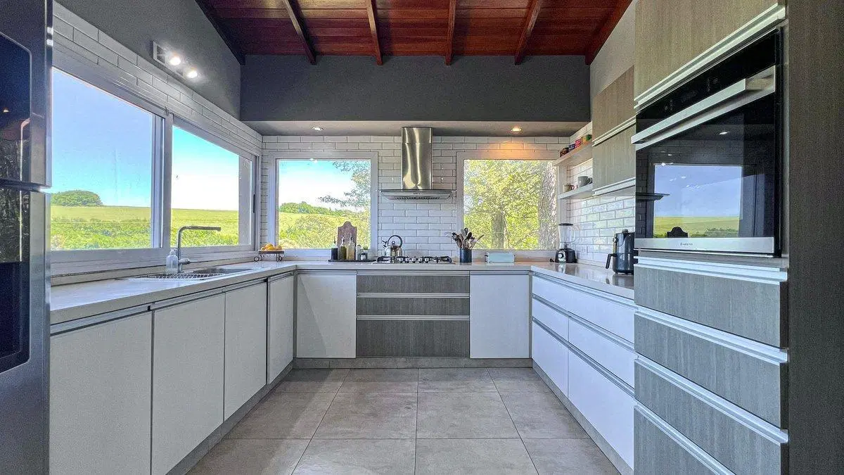 VENTA CASA 6 AMBIENTES SIERRA DE LOS PADRES PILETA 3