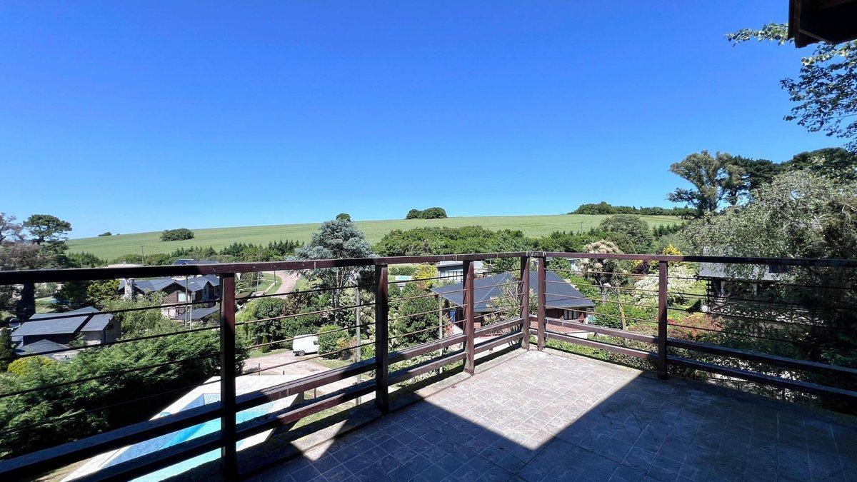 Foto de VENTA CASA 6 AMBIENTES SIERRA DE LOS PADRES PILETA, imagen 4