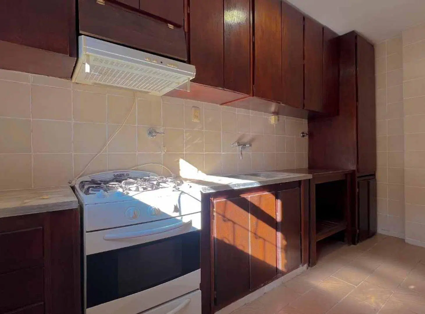 Venta casa 3 amb barrio San Cayetano APTA CREDITO 2