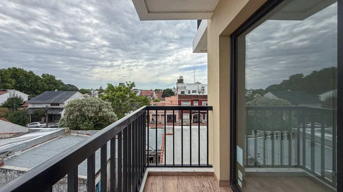 A ESTRENAR! Depto 2 Ambientes c/Balcon - POMPEYA 8