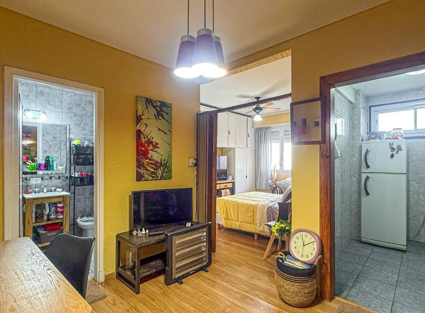 VENTA DE MONOAMBIENTE CENTRO AL FRENTE CON BALCON 4