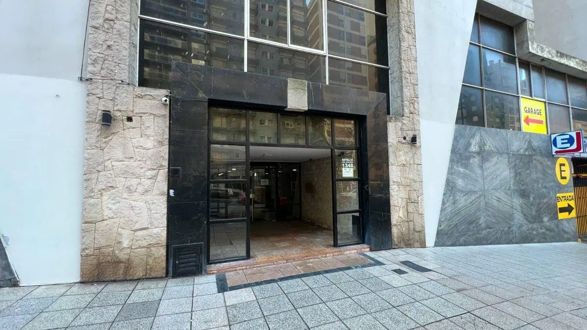 VENTA DEPARTAMENTO DOS AMBIENTES ZONA GUEMES 8
