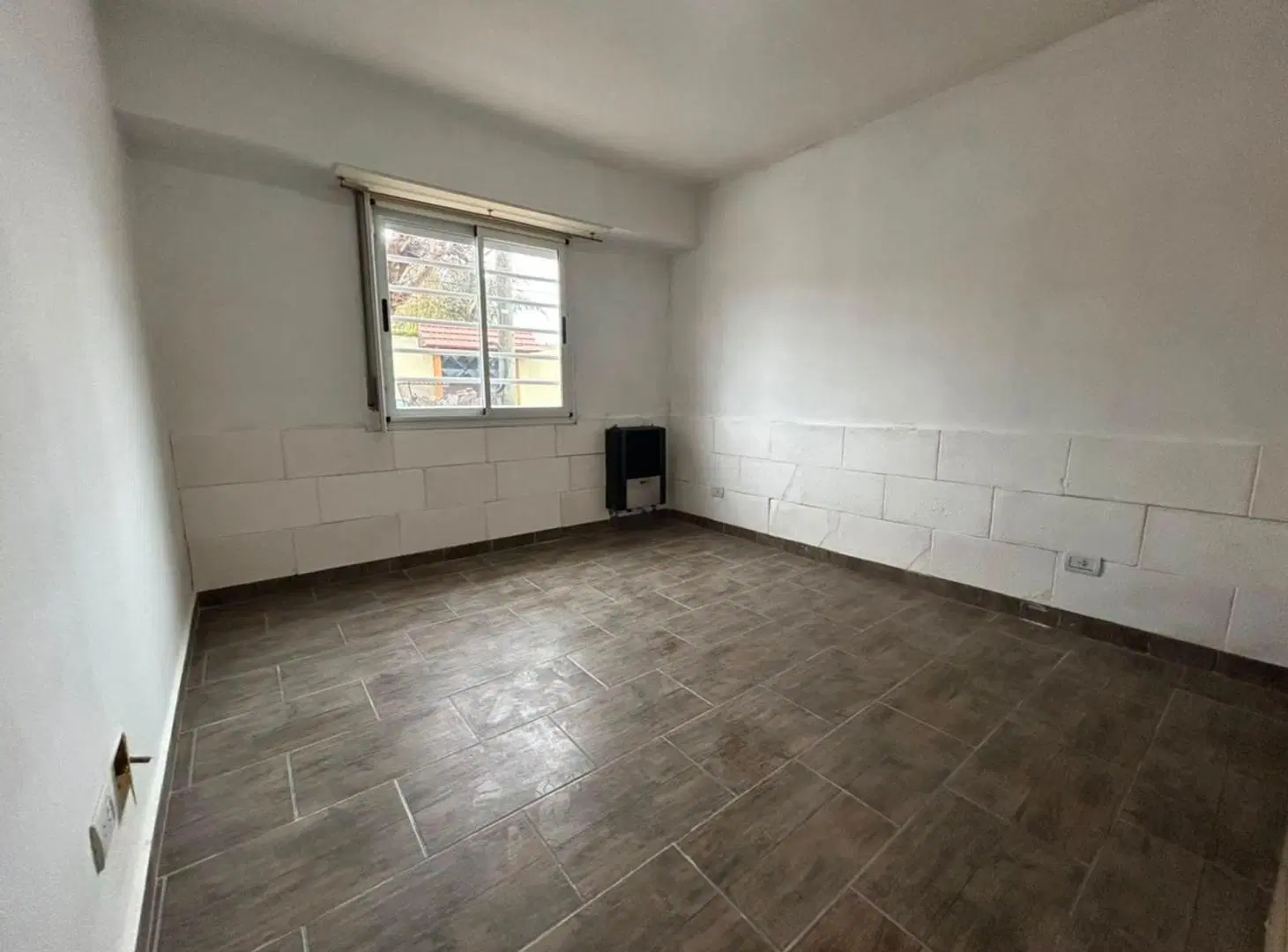 VENTA PH 2 AMBIENTES AL FRENTE VILLA PRIMERA 3