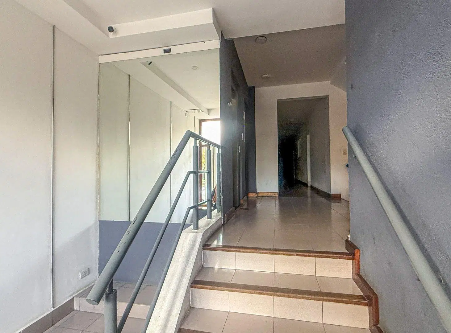 Alquiler 12 meses departamento 3 amb zona Guemes 4