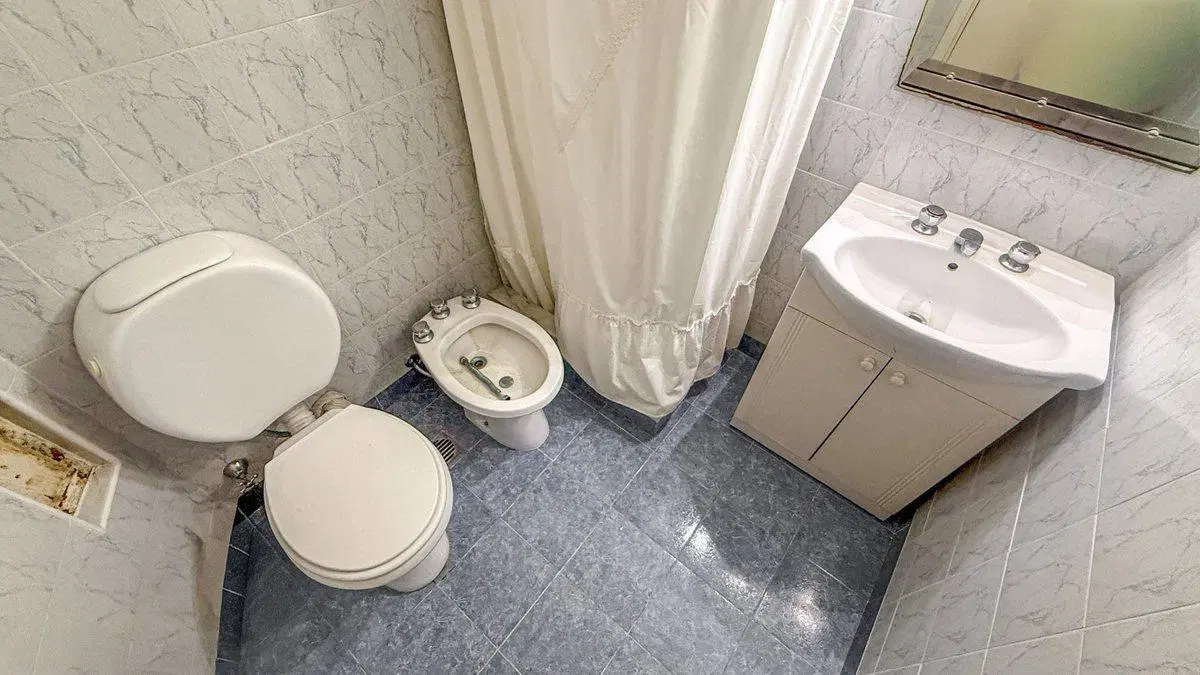 VENTA DEPTO 2 AMBIENTES CON COCHERA MIRAMAR 5