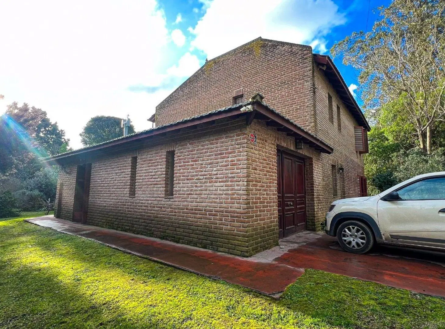 venta Chalet con gran parque y quincho 2