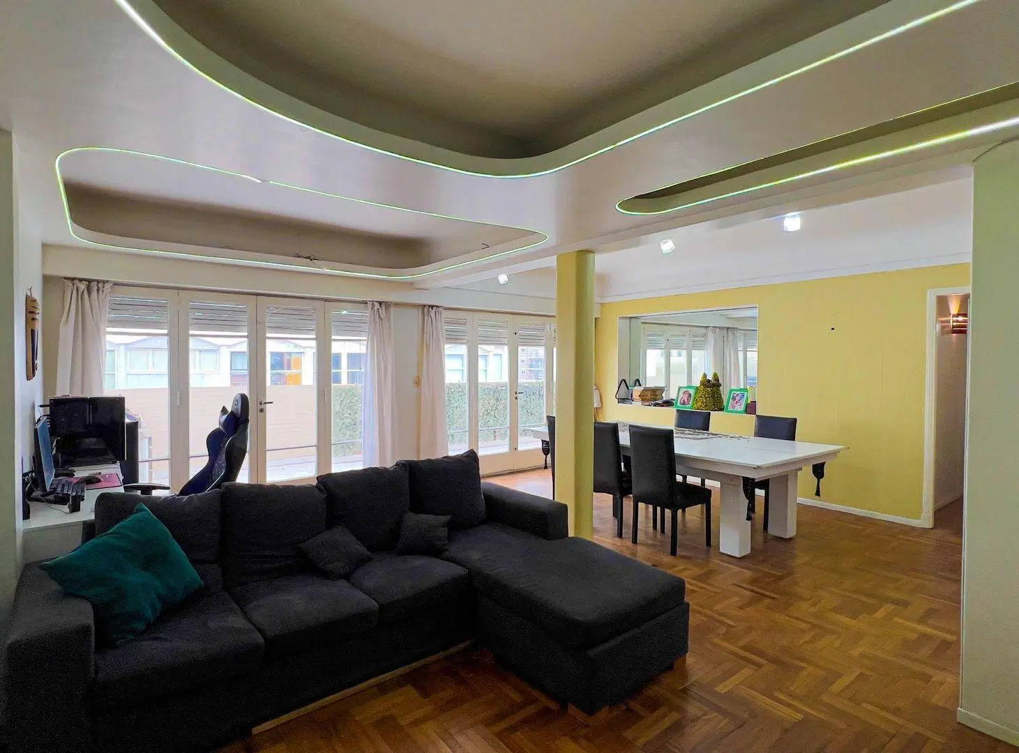 VENTA DEPARTAMENTO 5 AMBIENTES FRENTE CENTRO 8