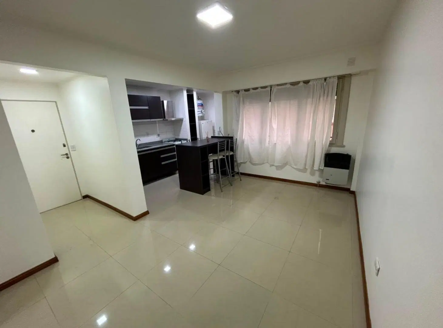 VENTA DPTO 2 AMB PLAZA COLON  RECICLADO COCHERA 2