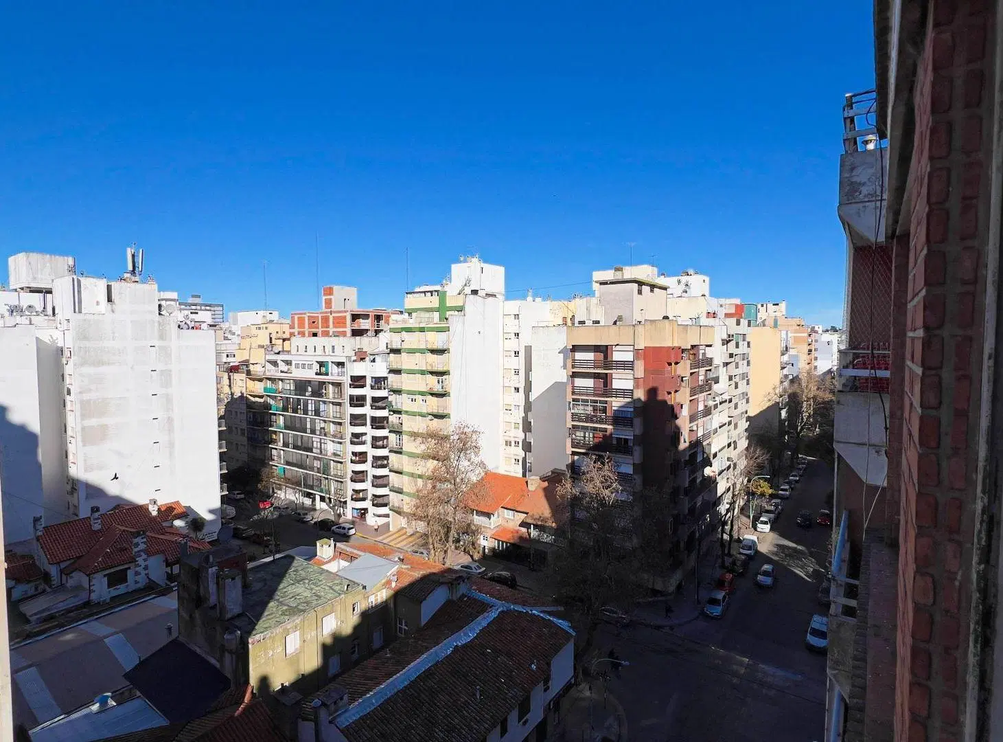VENTA MONOAMBIENTE LUMINOSO AL FRENTE ZONA ALDREY 5