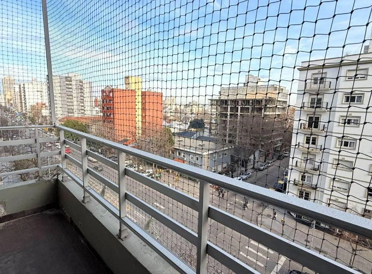 ALQUILER DEPARTAMENTO DE 2 AMBIENTES CON BALCON 3