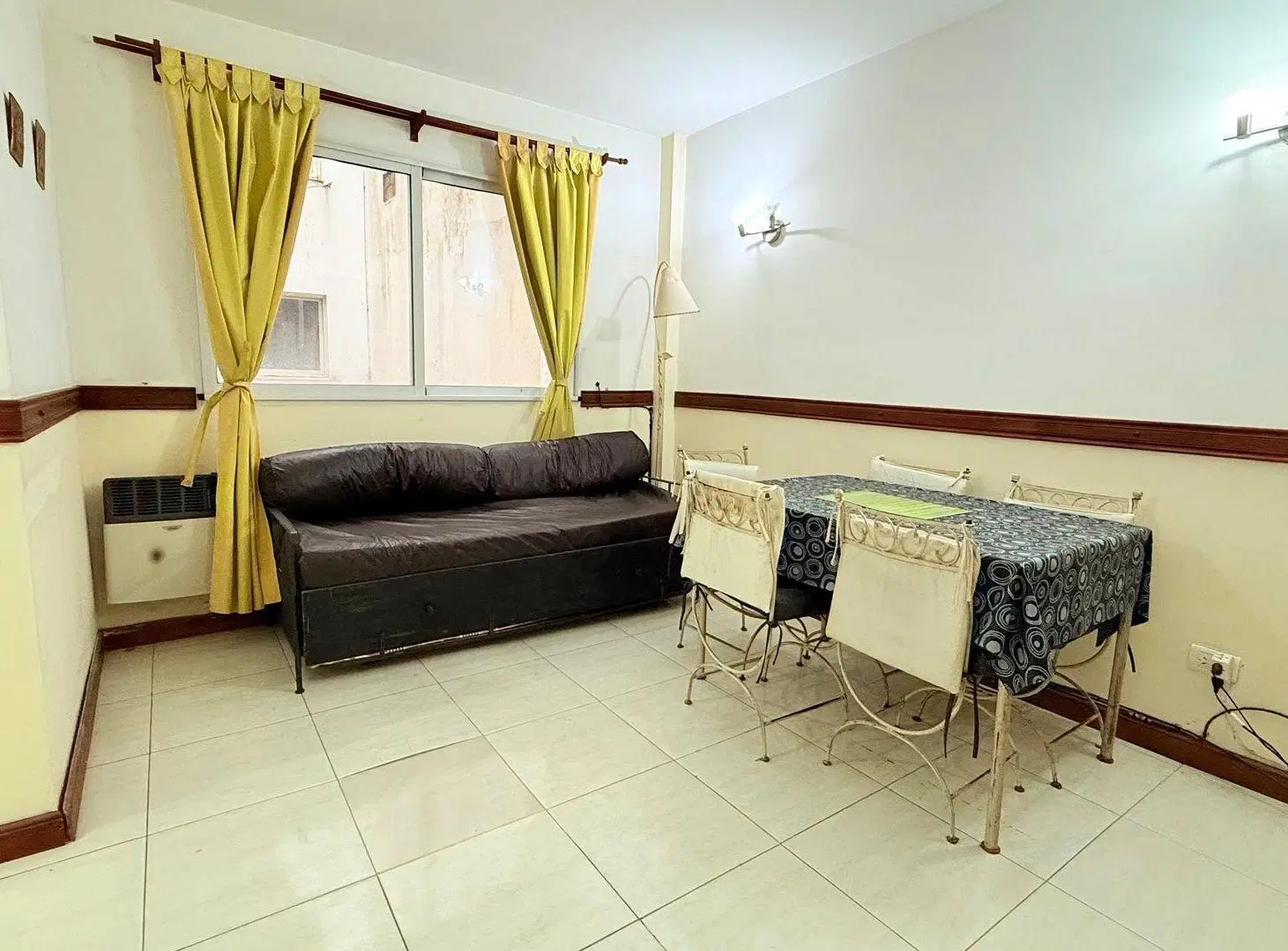 DEPARTAMENTO  EN VENTA DE 2 AMBIENTES CENTRO 8
