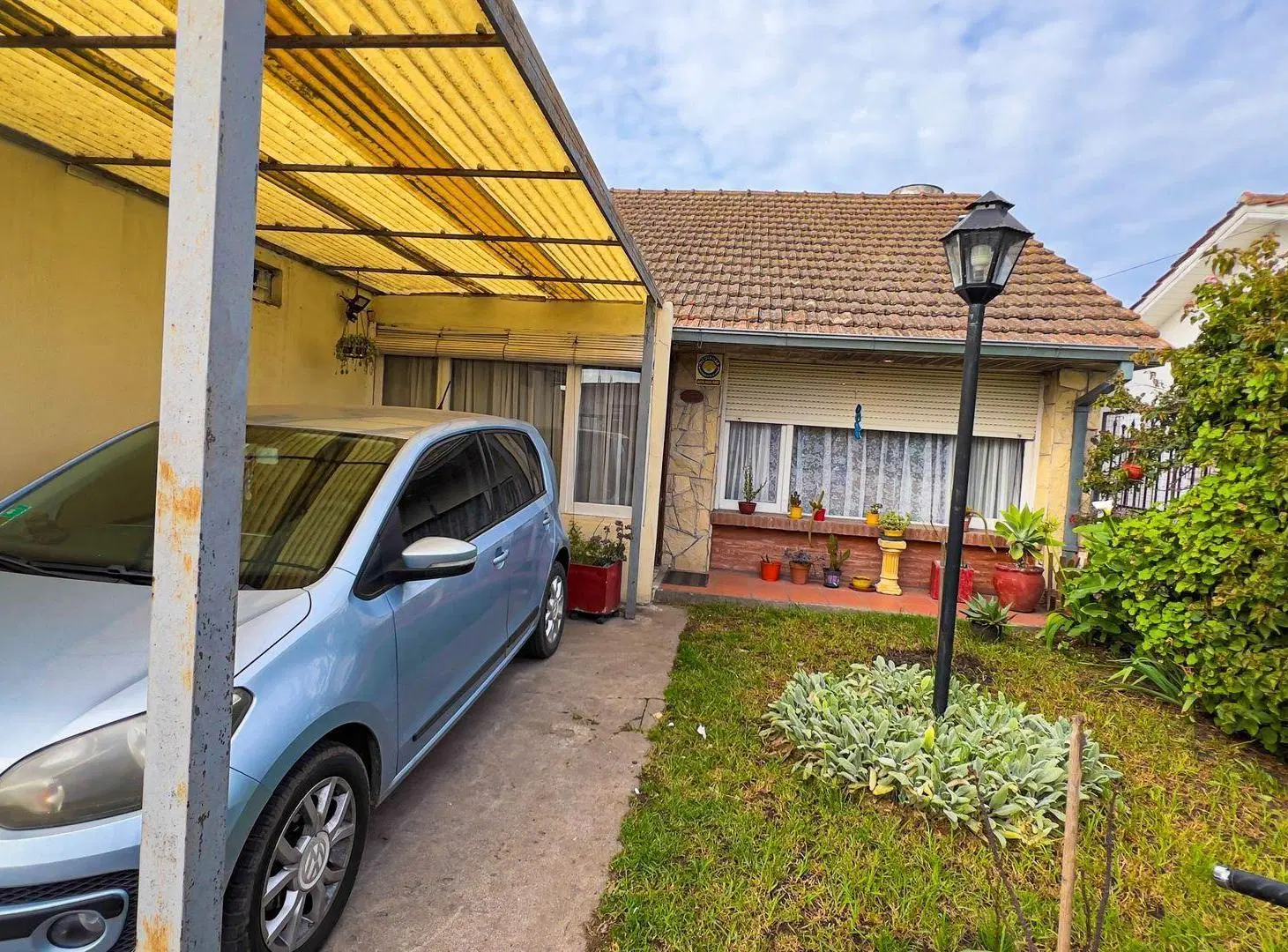 venta casa 5 ambientes Villa Primera con local 5