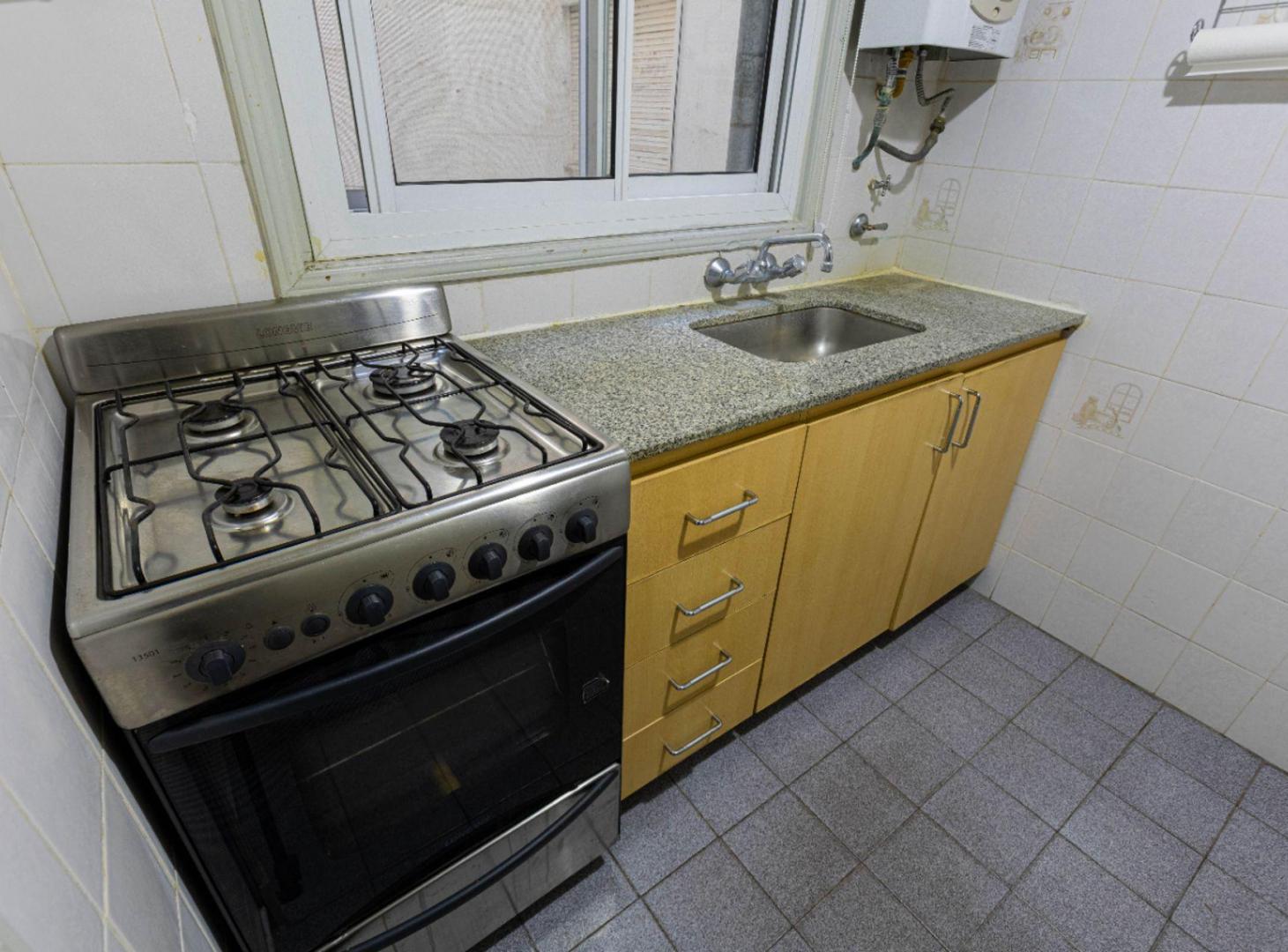 Foto de VENTA DEPARTAMENTO 2 AMB INTERNO LUMINOSO P COLON, imagen 4