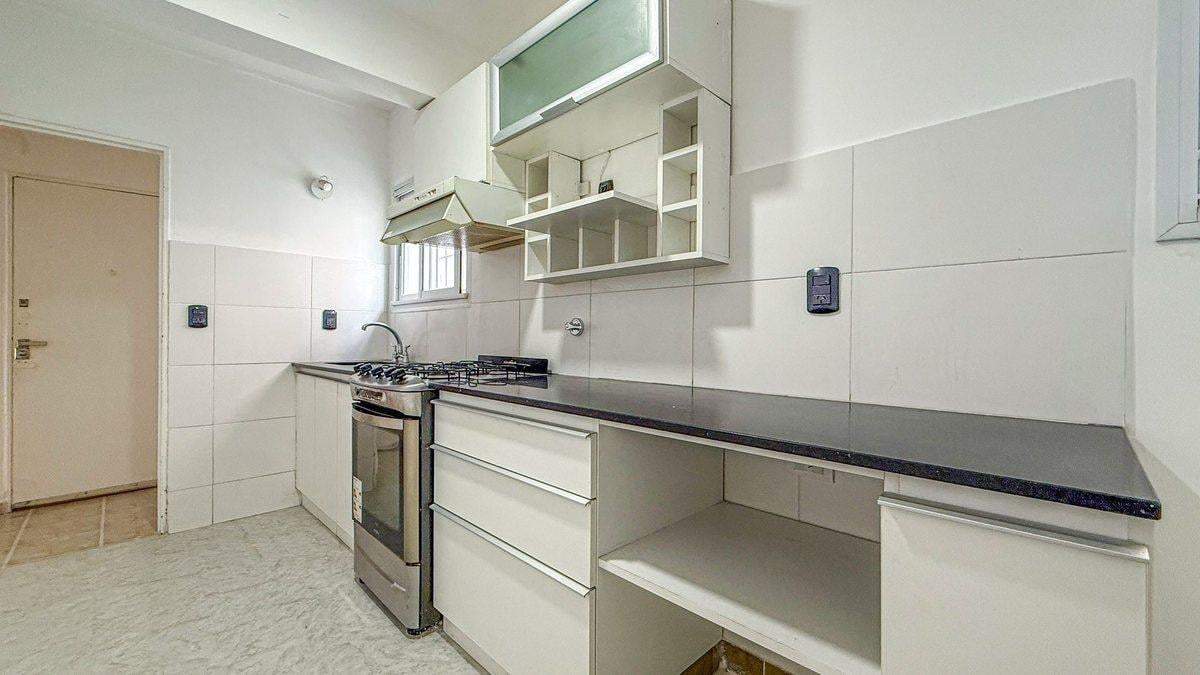 Foto de VENTA DEPTO 4 AMBIENTES LA PERLA COCHERA Y PATIOS, imagen 1