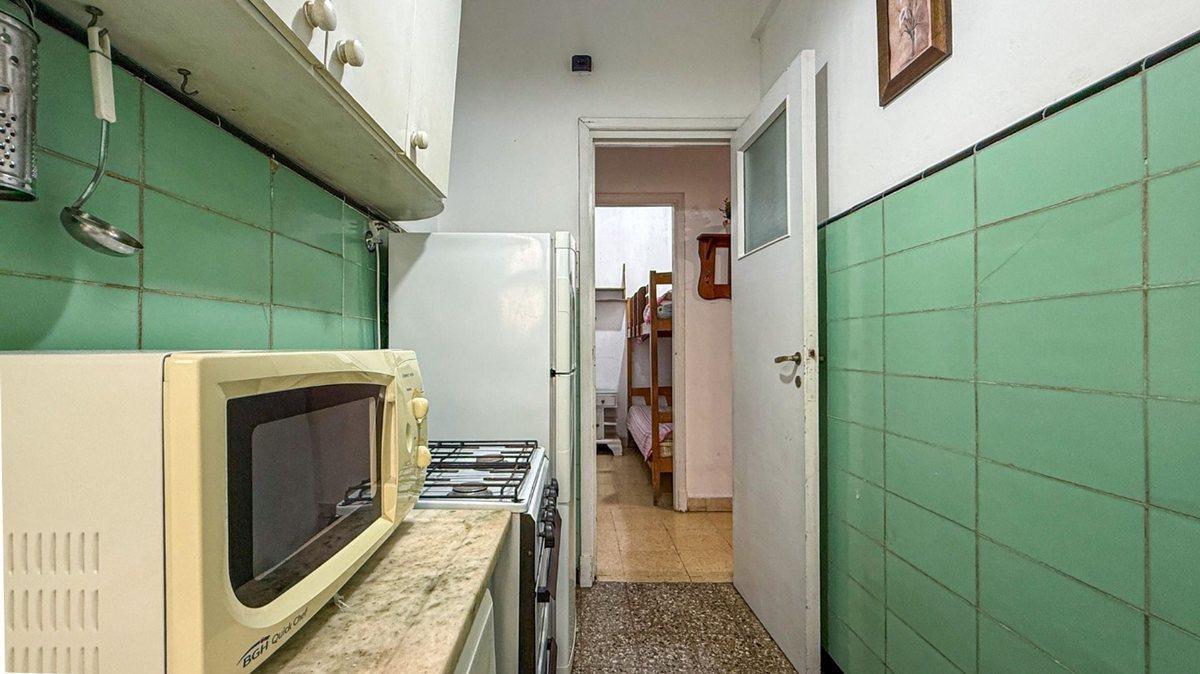 Foto de DEPARTAMENTO EN VENTA 2 AMBIENTES CON DEPENDENCIA, imagen 3