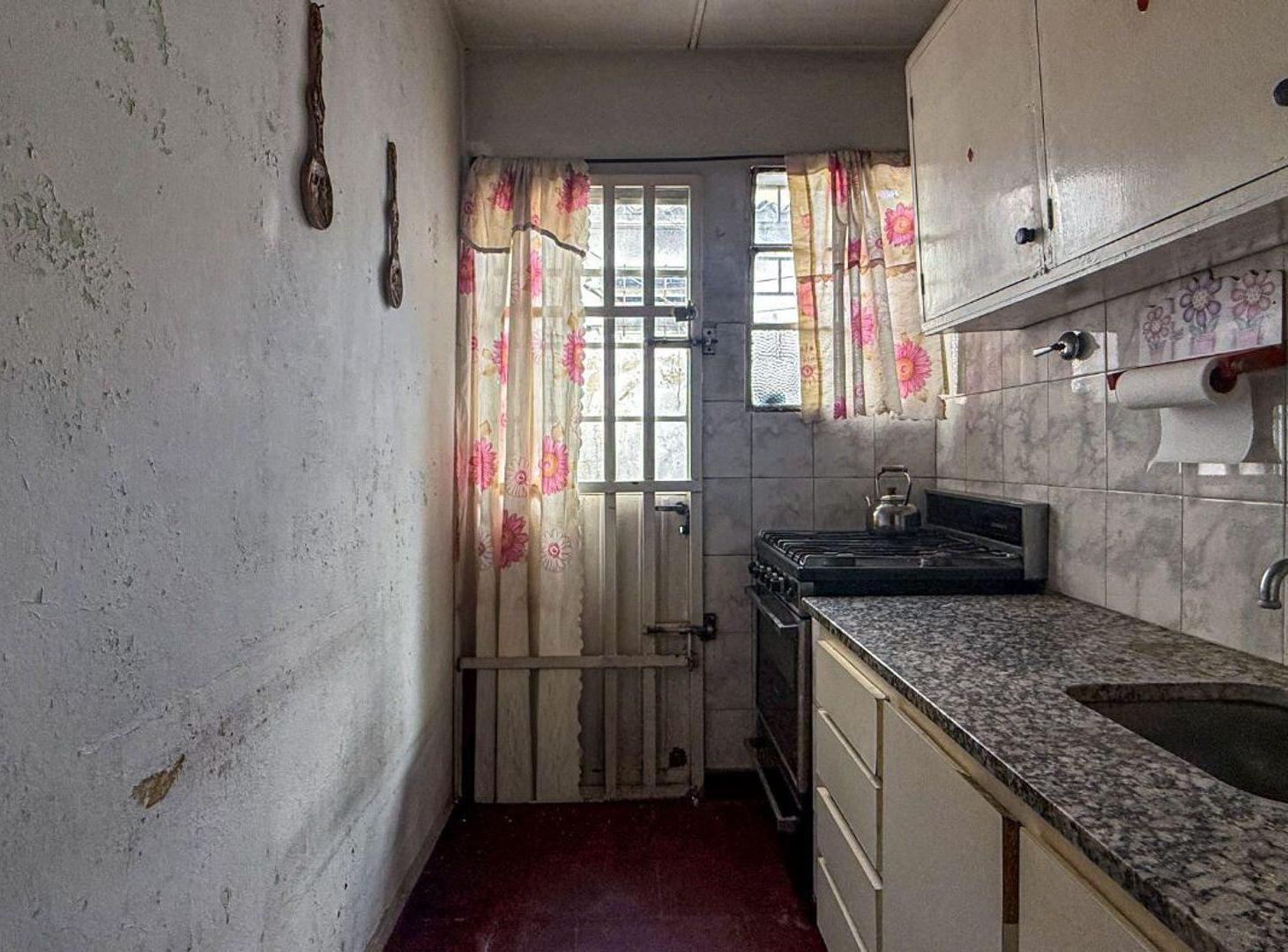 Foto de Venta PH 2 Ambientes con Patio Propio B. Do Bosco, imagen 4