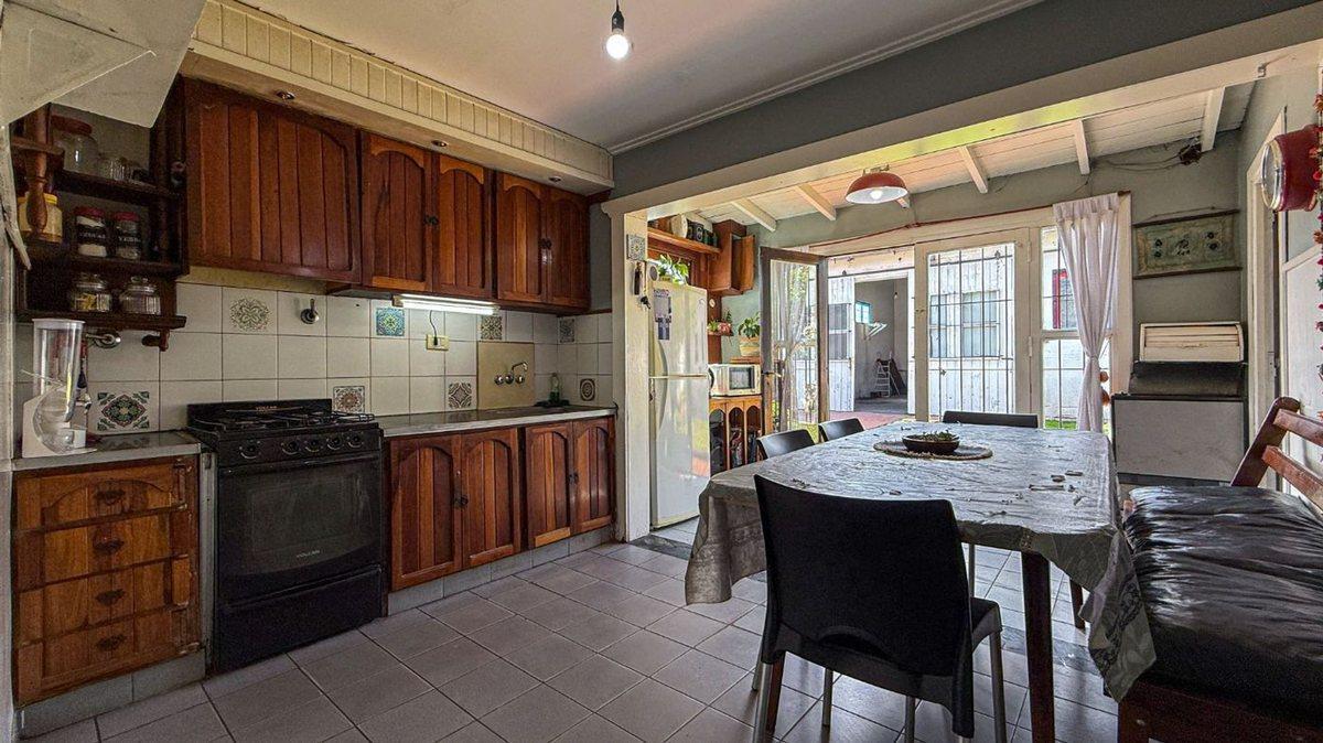 Foto de Venta Casa 5 ambientes Bo Las Heras jardín galpón, imagen 4