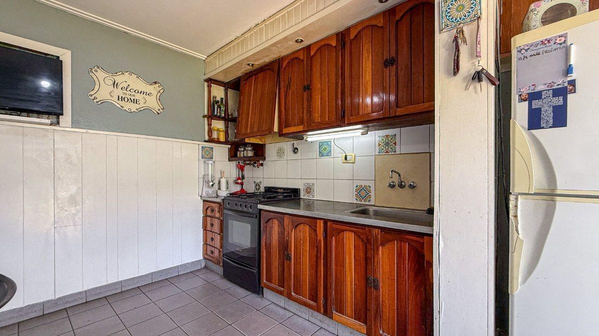 Foto de Venta Casa 5 ambientes Bo Las Heras jardín galpón, imagen 2