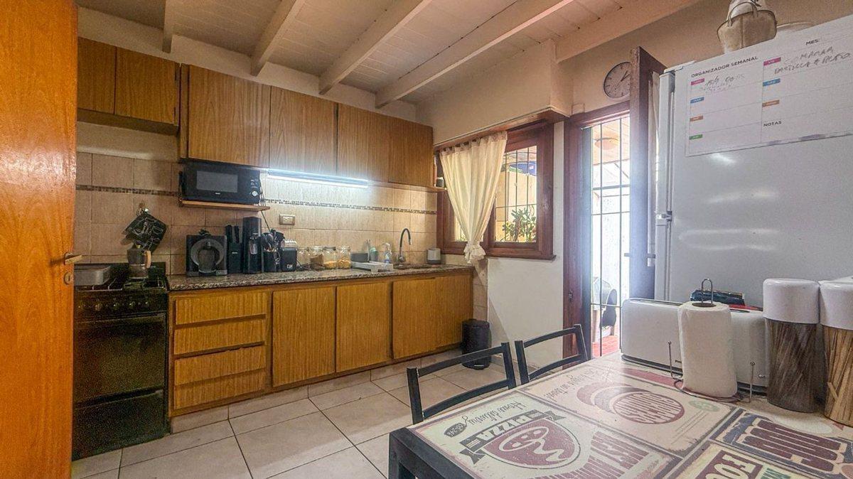 Foto de VENTA CASA 5 AMBIENTES CONSTITUCIÓN PILETA QUINCHO, imagen 5