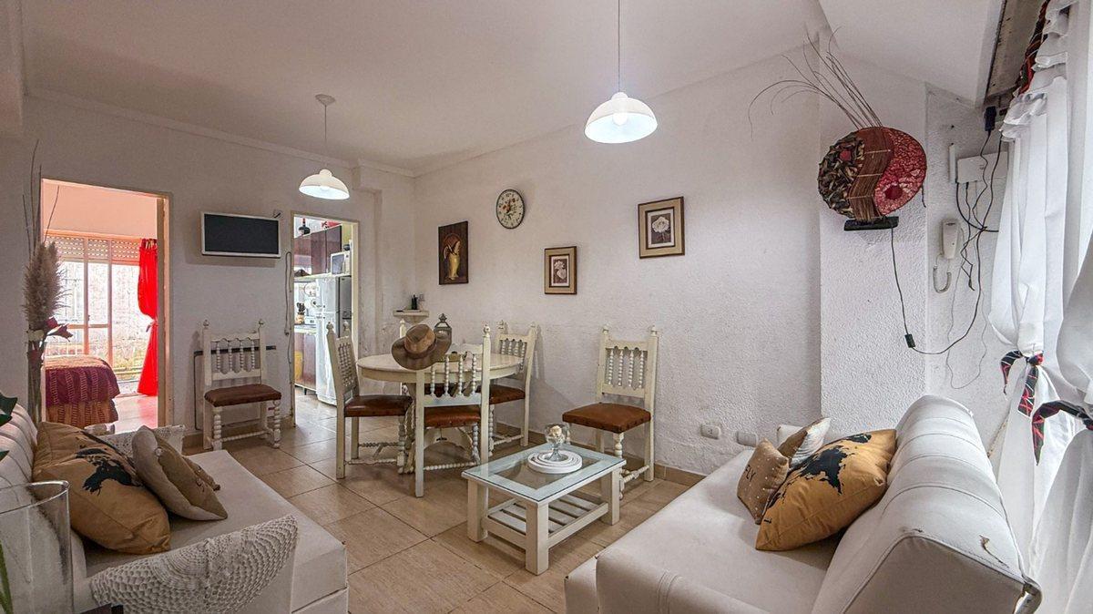 Foto de VENTA 2 AMBIENTES CON COCHERA PUNTA MOGOTES, imagen 5