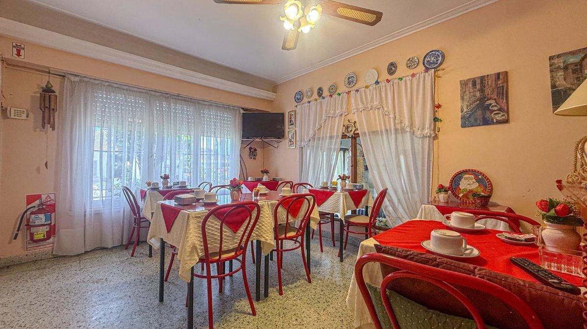 Foto de Venta Hotel en Serena a 2 cuadras del mar, imagen 2