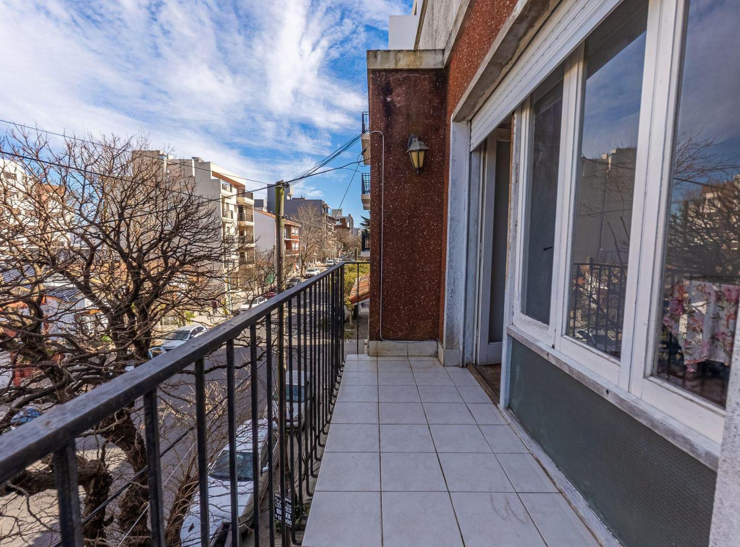 Foto de Venta PH 3 amb. con balcón y parrilla Chauvín, imagen 4