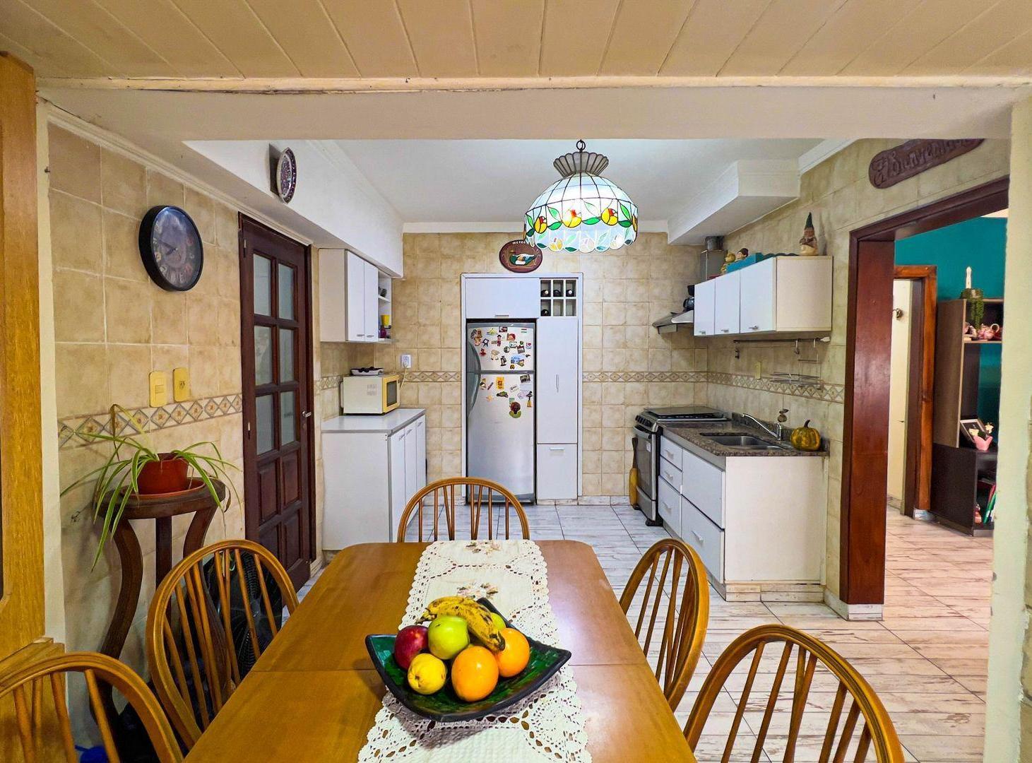 Foto de venta casa 5 ambientes Villa Primera con local, imagen 1