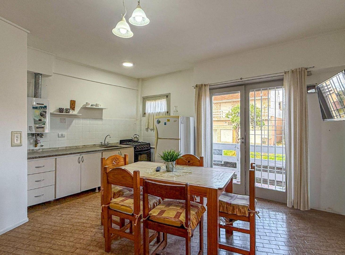 Foto de VENTA DEPARTAMENTO 2 AMBIENTES CON COCHERA, imagen 1