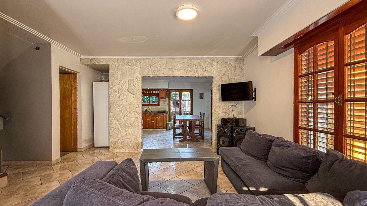 Foto de Venta Casa 5 ambientes Colinas de Peralta Ramos, imagen 3
