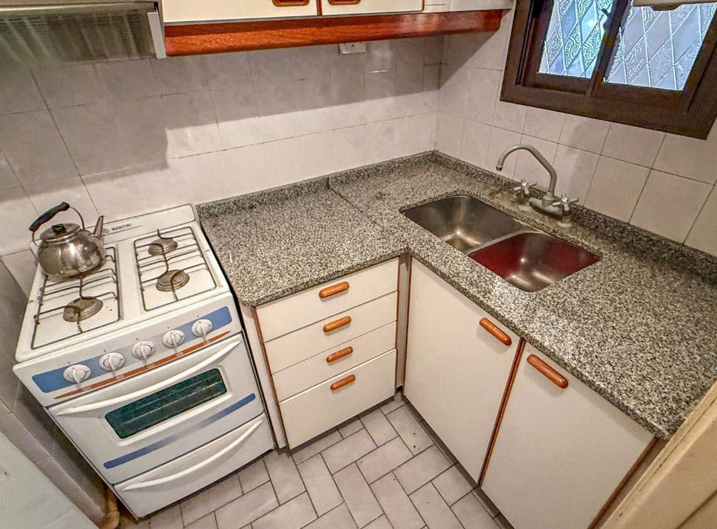 Foto de VENTA DEPARTAMENTO DE 2 AMB CENTRO BALCON FRENTE, imagen 2