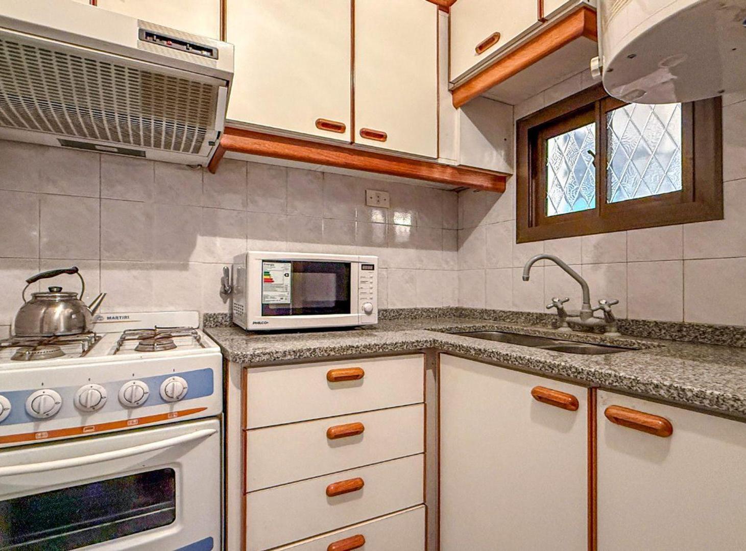 Foto de VENTA DEPARTAMENTO DE 2 AMB CENTRO BALCON FRENTE, imagen 3