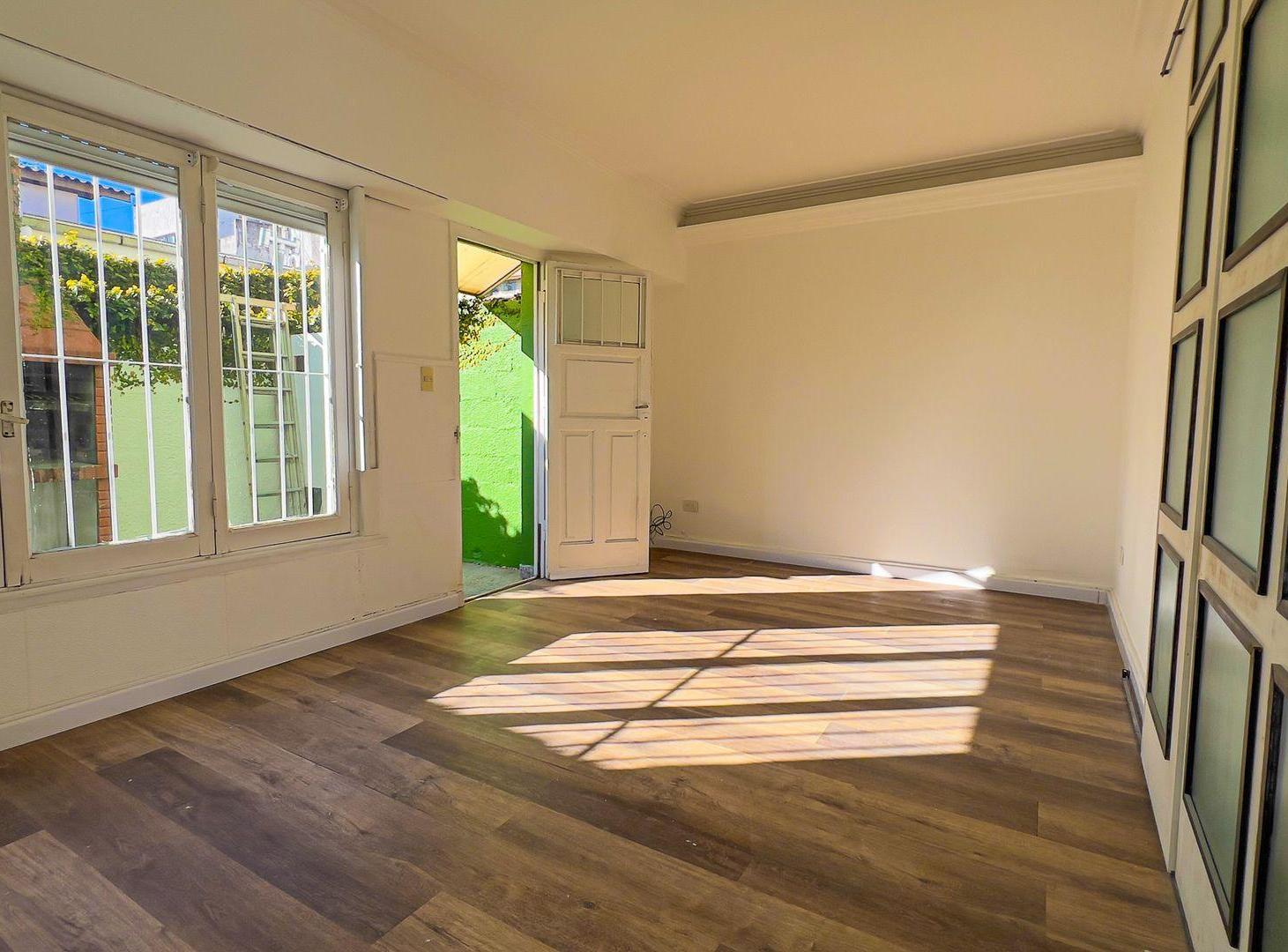Foto de VENTA PH 3 AMBIENTES CHAUVIN PATIO PARRILLA, imagen 3