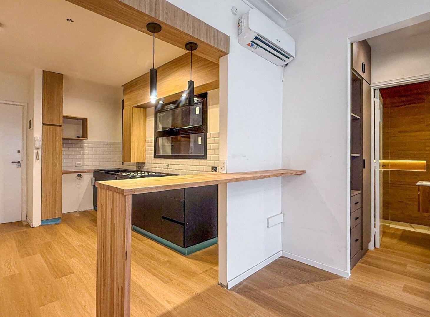 Foto de VENTA DEPTO 2 AMB RECICLADO C/BALCON -GUEMES, imagen 1