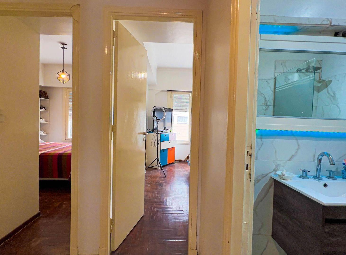 Foto de VENTA DEPARTAMENTO 5 AMBIENTES FRENTE CENTRO, imagen 4