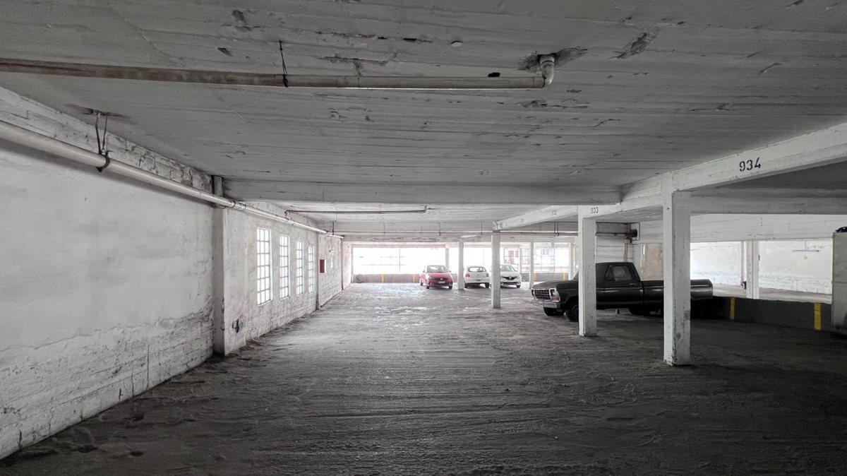 Foto de VENTA COCHERA OPORTUNIDAD CENTRO EDIFCIO NAMUNCURA, imagen 5