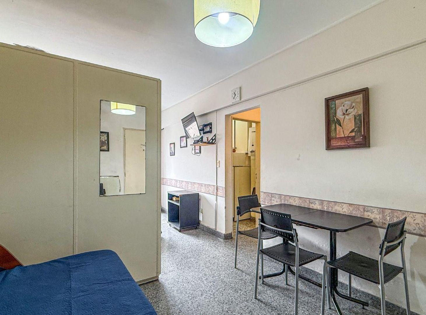 Foto de Venta Monoambiente c/ espacio cochera zona Aldrey, imagen 1