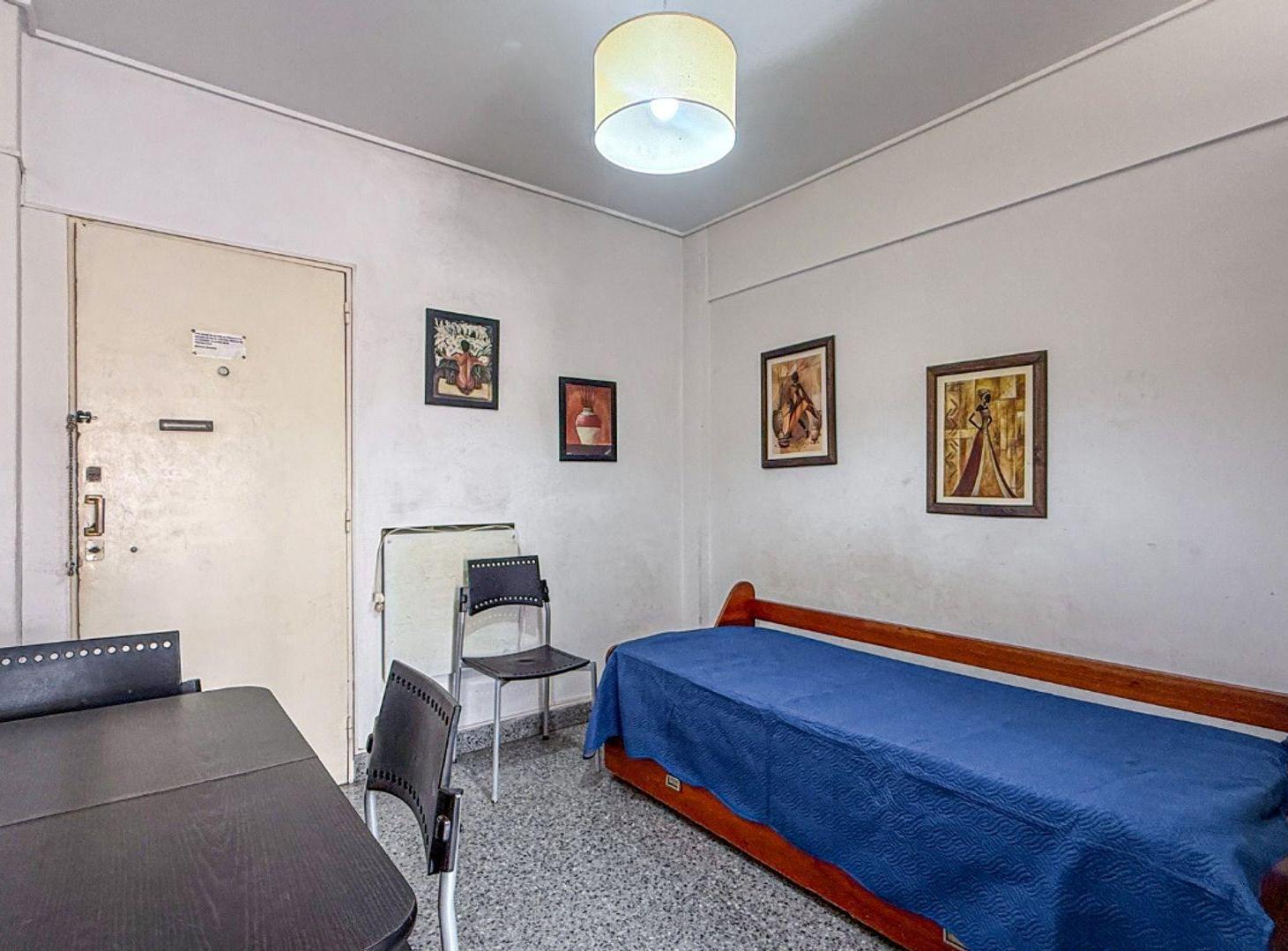 Foto de Venta Monoambiente c/ espacio cochera zona Aldrey, imagen 4