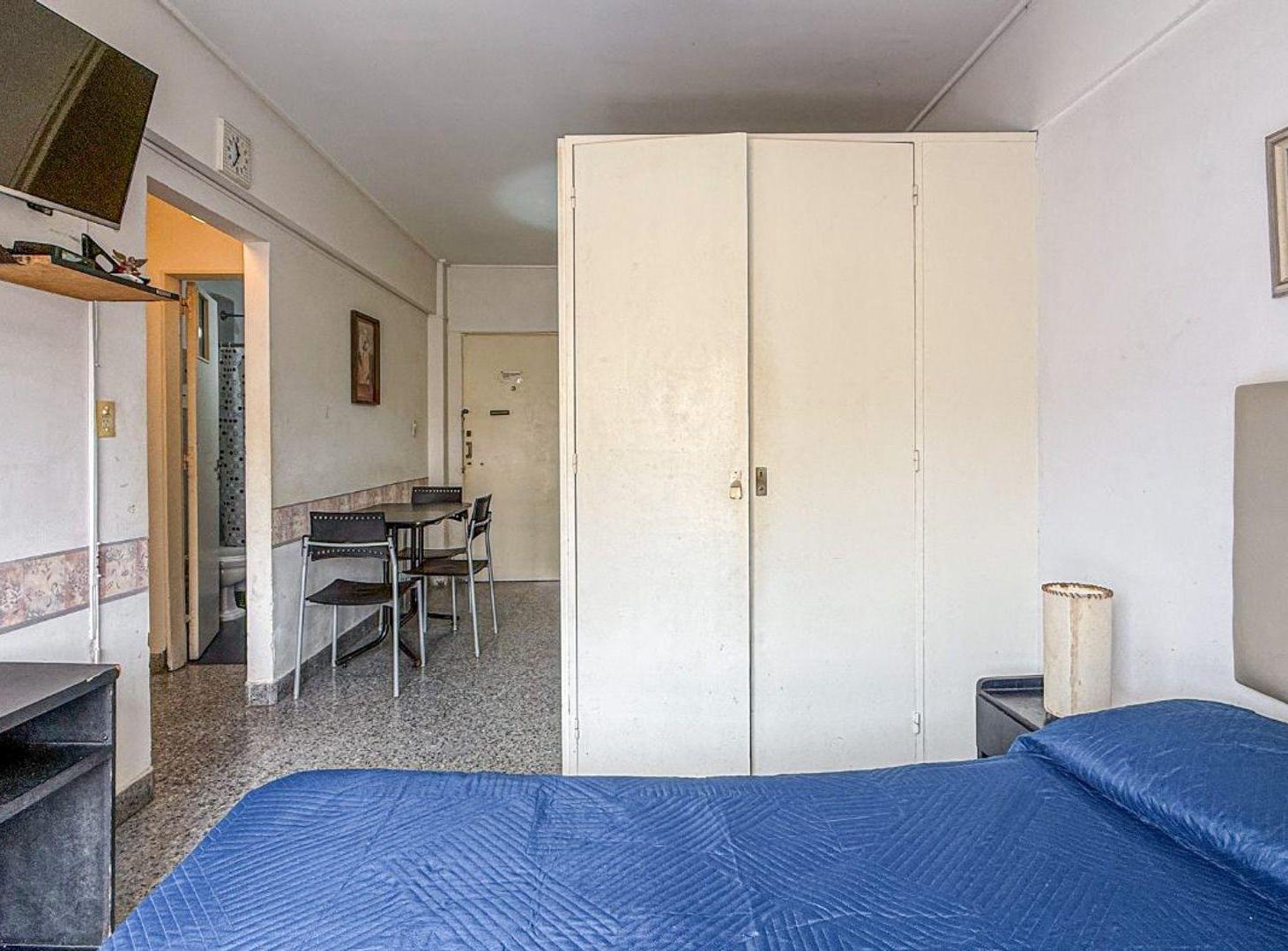 Foto de Venta Monoambiente c/ espacio cochera zona Aldrey, imagen 3