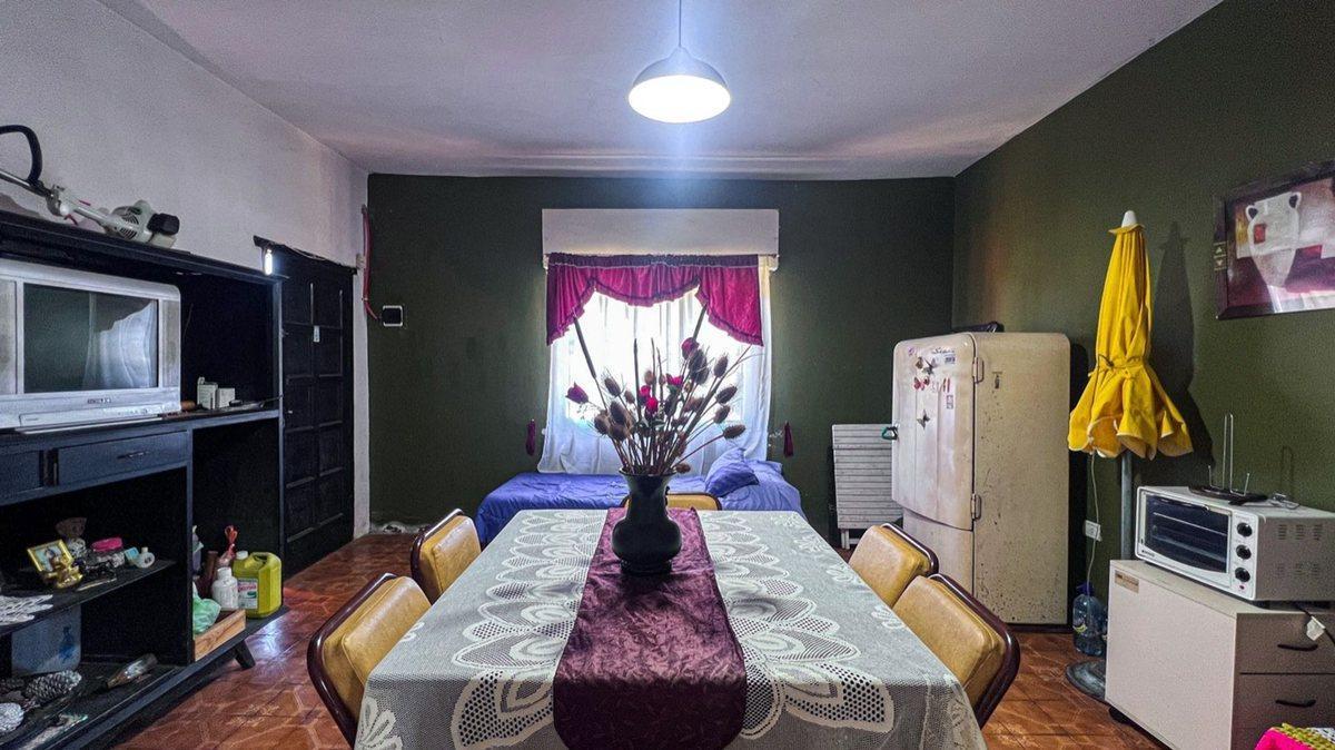 Foto de VENTA DE CASA 3 AMBIENTES CON PARQUE., imagen 3