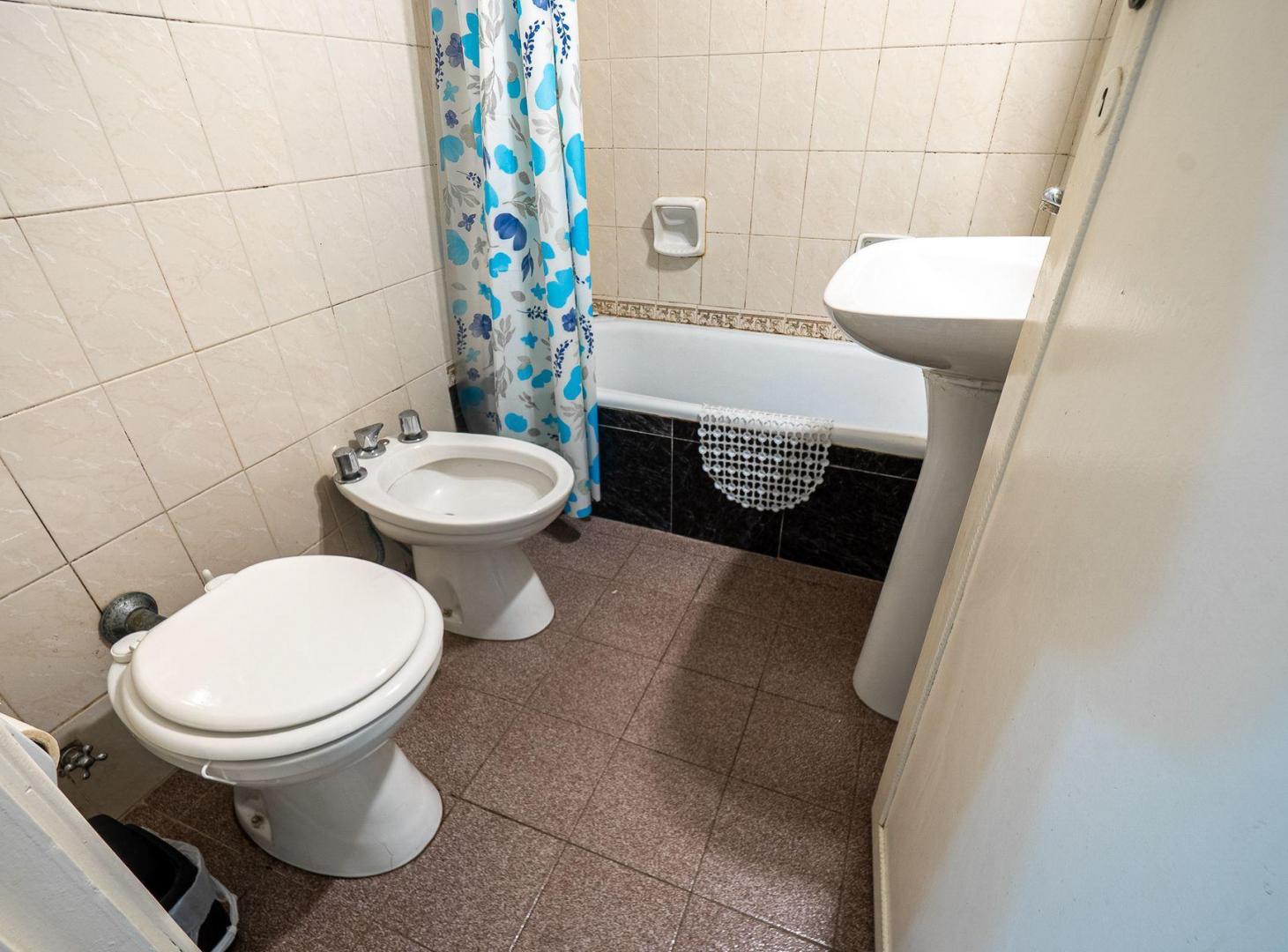 Foto de VENTA DEPARTAMENTO 2 AMBIENTES PLAZA COLON, imagen 4