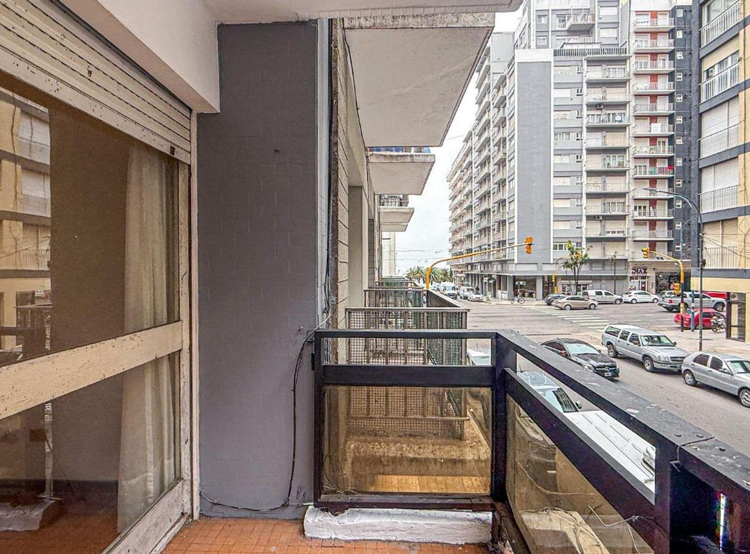Foto de VENTA DEPTO 3 AMB GUEMES AL FRENTE BALCON, imagen 3