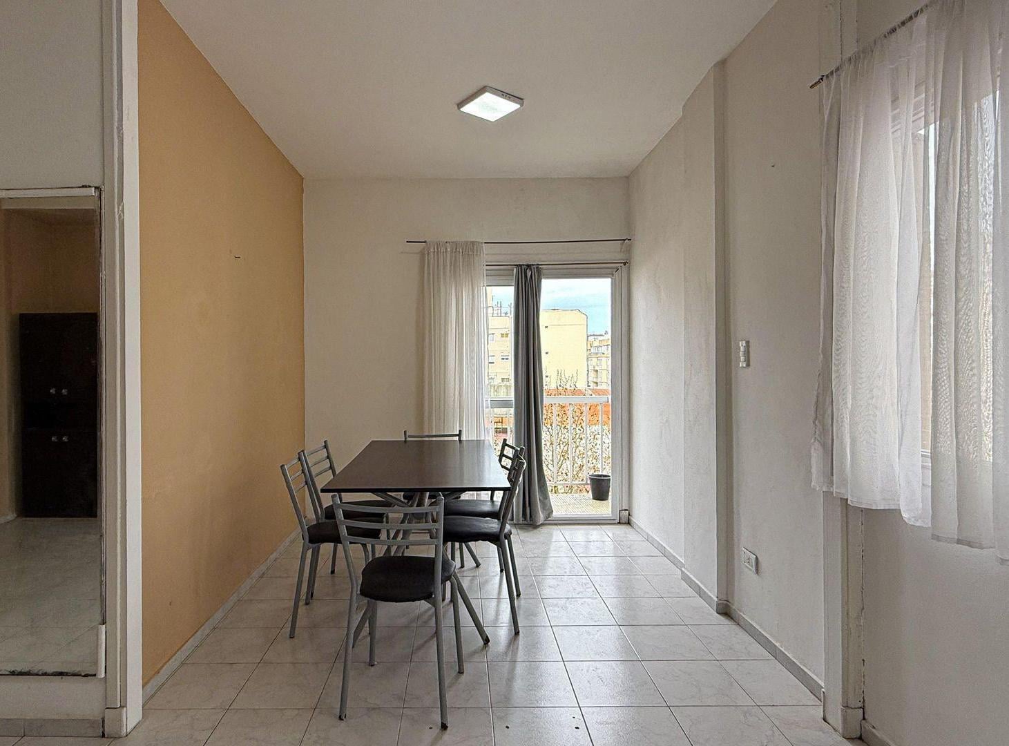 Foto de VENTA DEPTO 2 AMB C/ BALCON VISTA AL MAR GUEMES, imagen 5