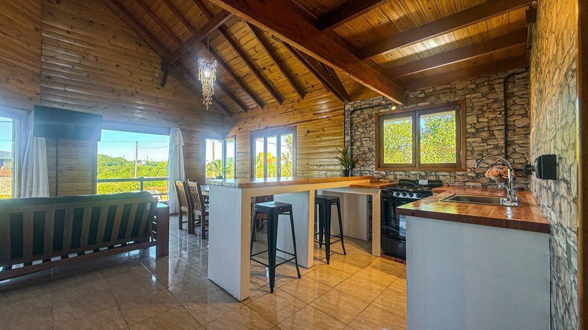 Foto de VENTA CASA 3 AMB MAR CHIQUITA A PASOS DEL MAR., imagen 2