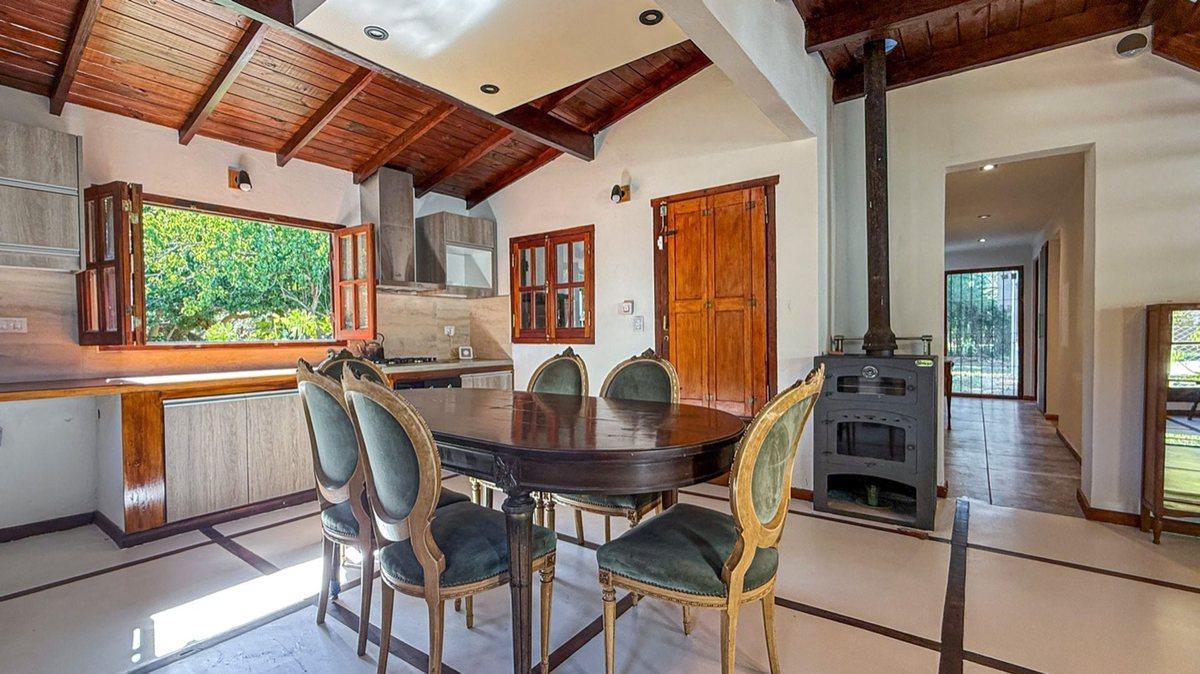 Foto de CASA 3 AMB, RESERVA FORESTAL ATLANTIDA CON QUINCHO, imagen 2