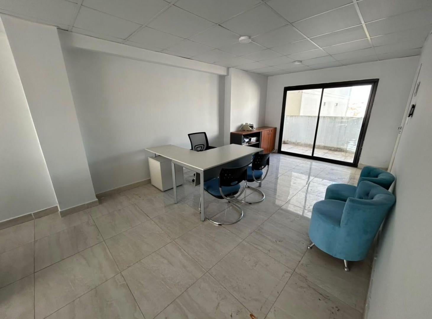 Foto de VENTA OFICINA ZONA GUEMES AL FRENTE, imagen 5