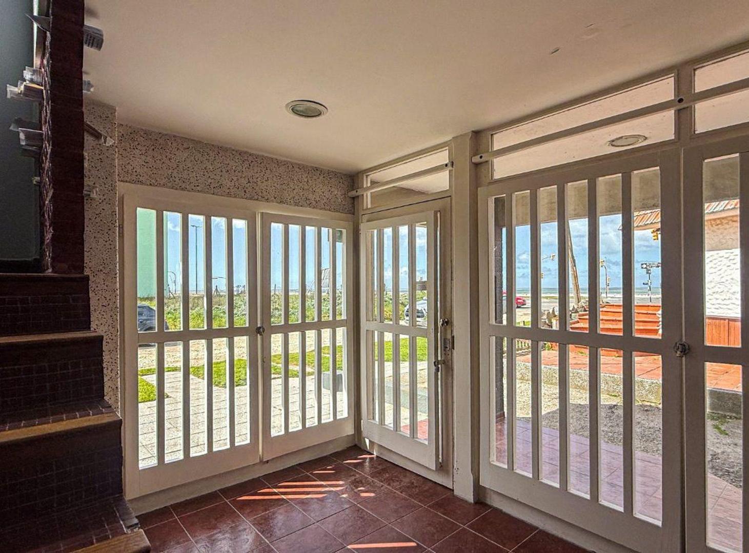 Foto de Venta Dpto 2 amb c/cochera - Zacagnini a 50m mar, imagen 4